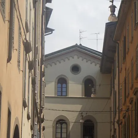 La Luna Blu In Old Town