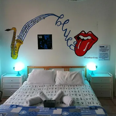 Гостевой дом La Luna Blu In Old Town