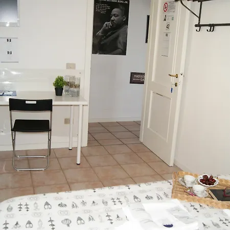 La Luna Blu In Old Town Гостевой дом 3*